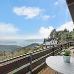 Gran Vista Apartment *